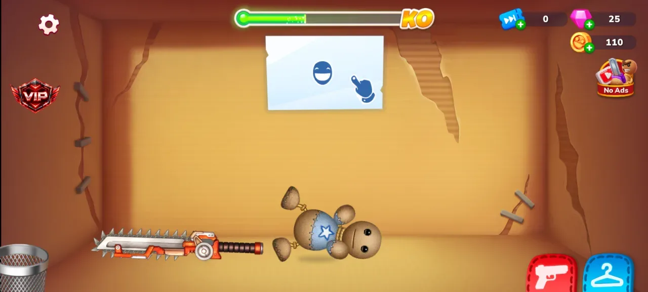 Kick the Buddy — hitting the buddy with the chainsaw sword